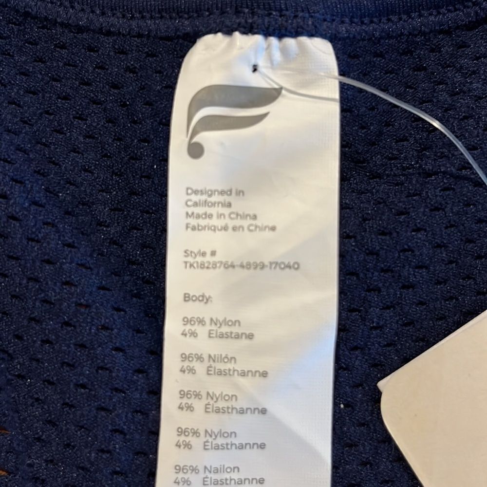 Fabletics Musetta Seamless navy tank size medium. - Picture 6 of 8